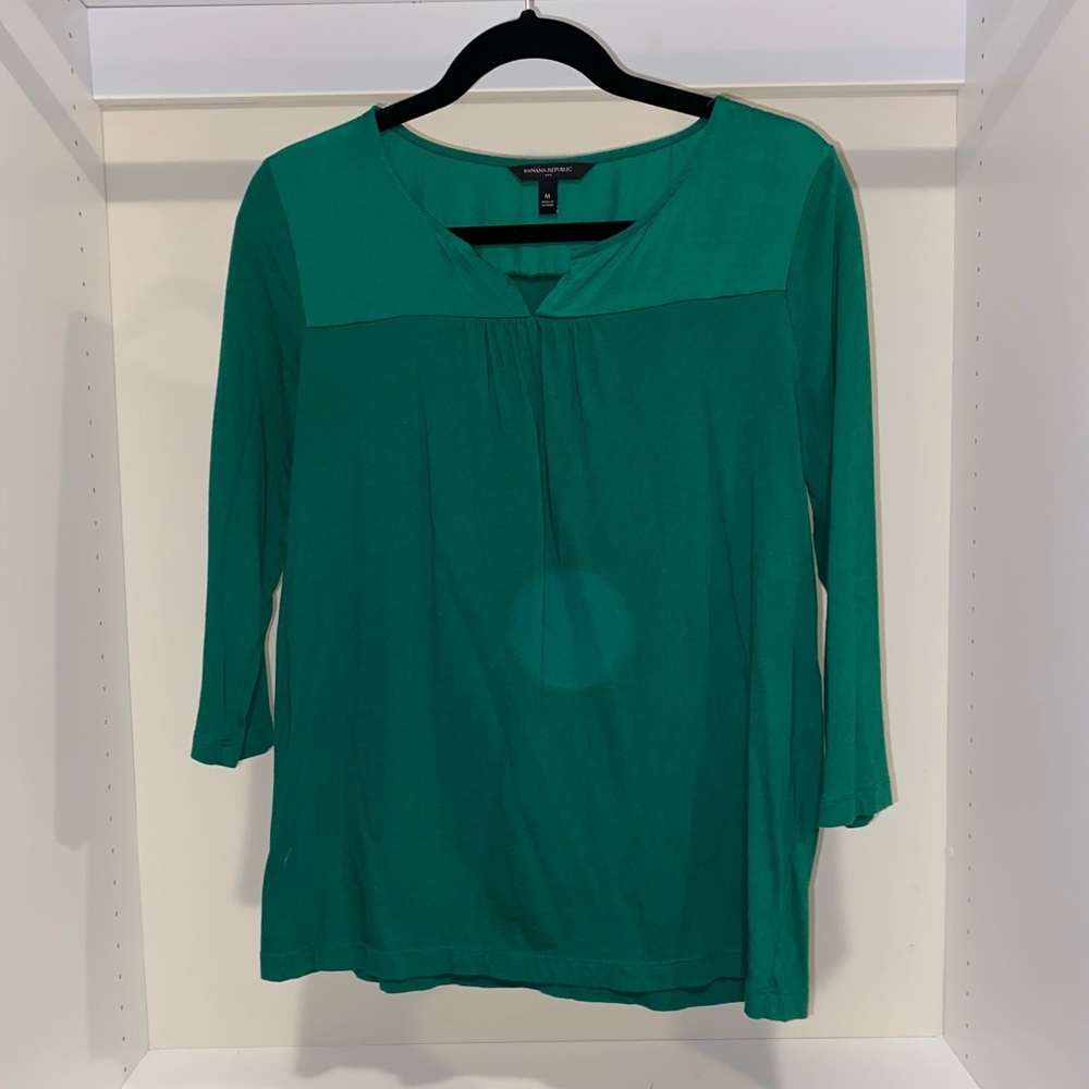 Banana Republic 🍌 emerald green top